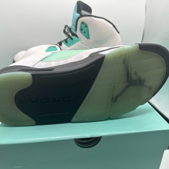 Jordan 5 Retro Island Green (2019) (size 11) - Picture 8 of 10